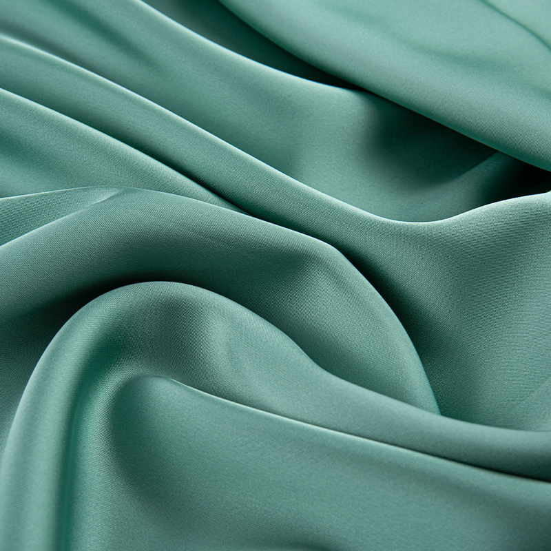 HY386 172GSM Doppelter grüner Satin-Chiffon-Stoff aus Acetatimitat, Modestoff aus Seidenimitat